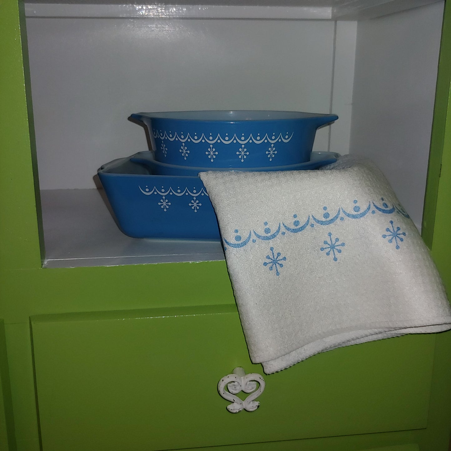 Snowflake Blue Garland Pyrex Pattern Waffle Weave Dishtowel